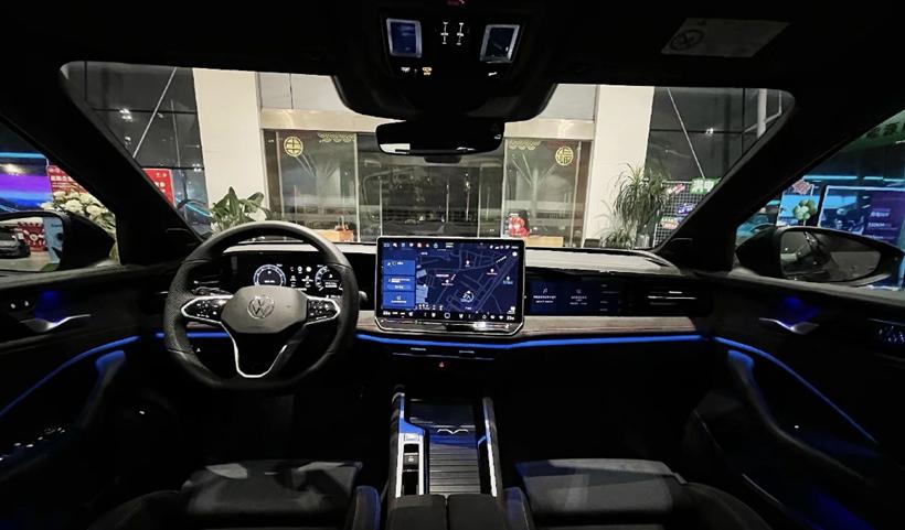 终于要来了!新一代大众迈腾到店,内/外焕然一新,还带大疆智驾